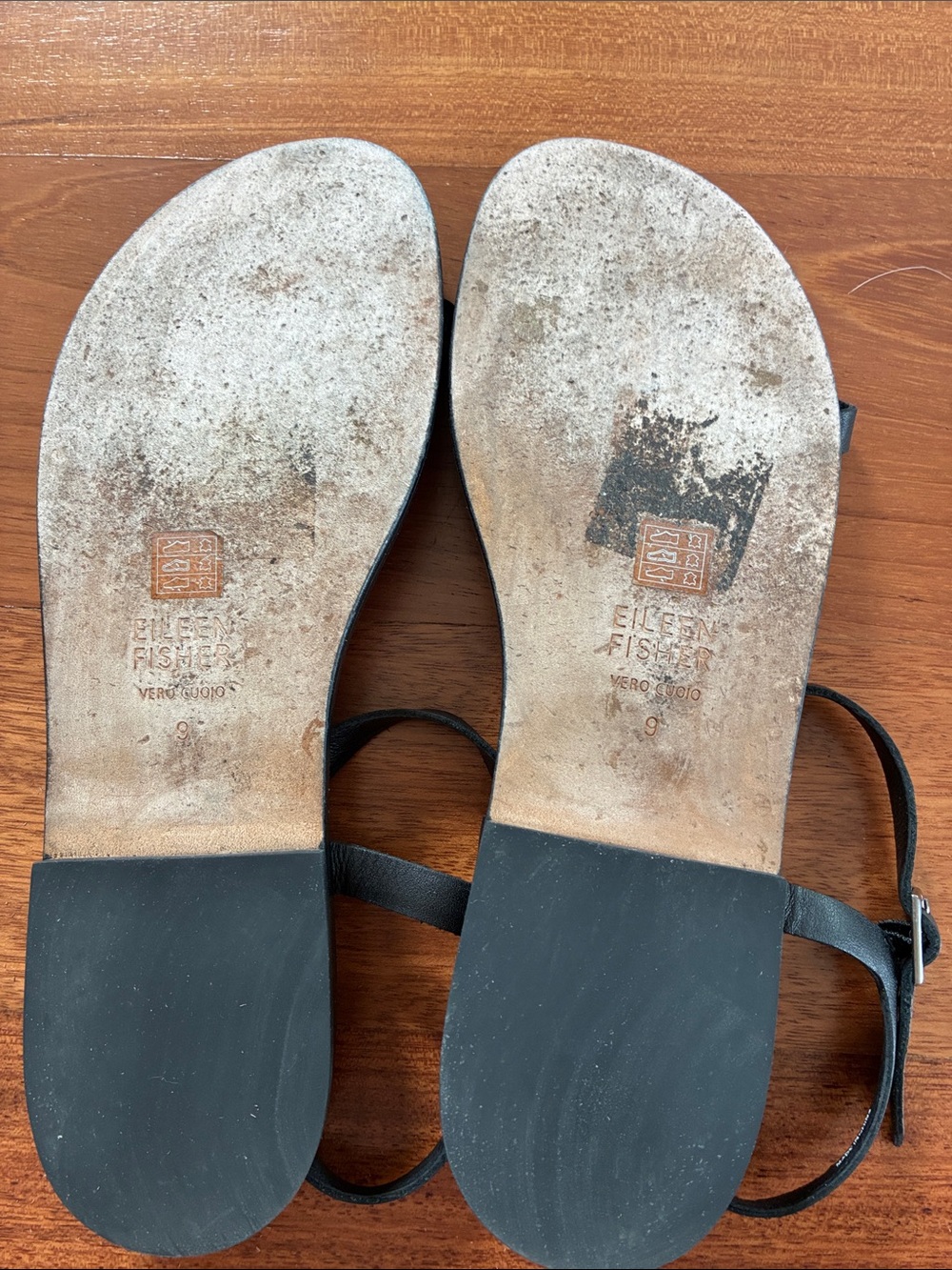 Eileen Fisher black flat leather sandal Size 9 - Picture 6 of 7
